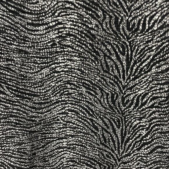 Chico's black and silver metallic tiger print asymmetrical zip front jacket sz 1 - Picture 6 of 16